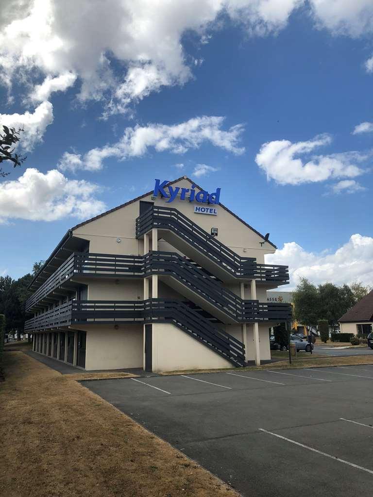 Kyriad Lille - Roncq Exterior photo